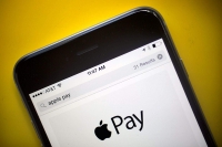 "Яндекс.Маркет" примет оплату через Apple Pay