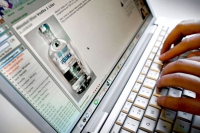 Ozon открыл онлайн-витрину с алкоголем