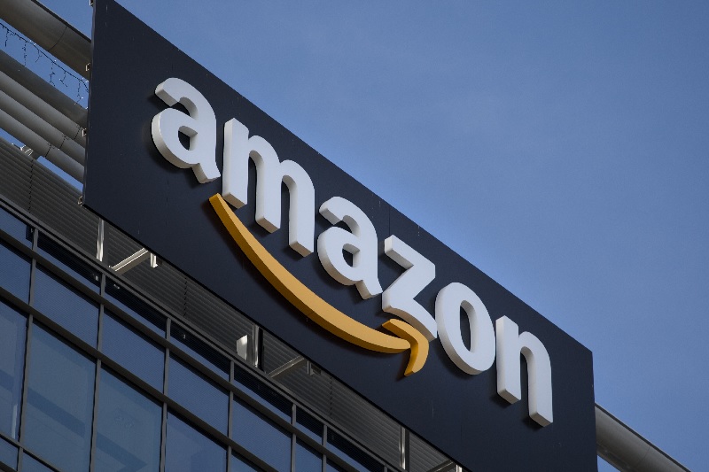 Amazon займется беспилотными грузовиками