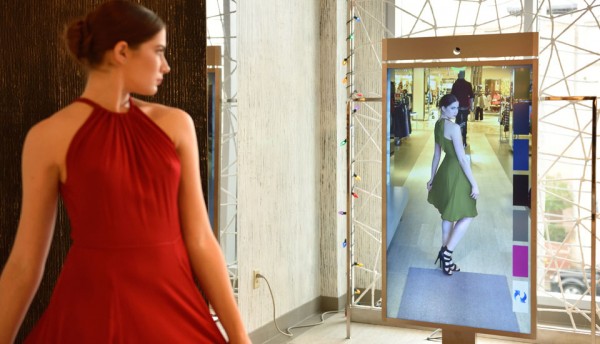 Amazon запатентовал смарт-зеркало для модников