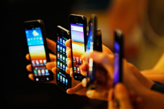Рынок смартфонов: в тренде большие экраны и 4G