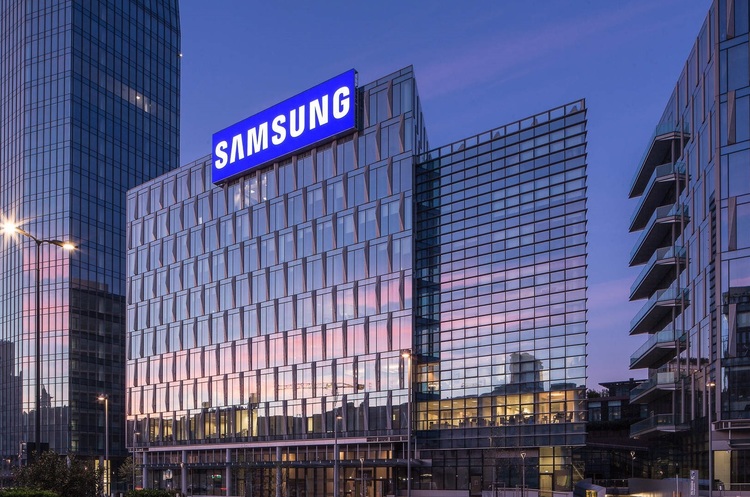 Samsung требует 500 тысяч рублей с издания Akket.com за упоминание бренда в заголовке