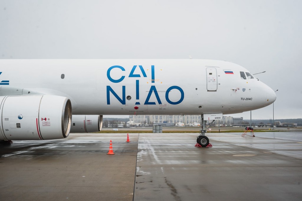 20 самолетов в неделю, биг дата и дополнительные сотрудники: Cainiao готовится к распродажам в России