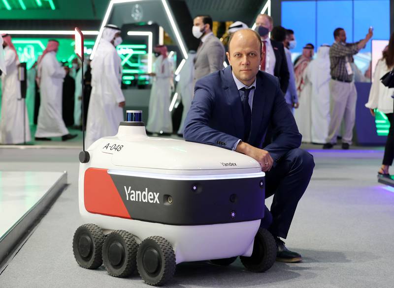 В Дубай прибыли роботы-курьеры "Яндекса". И, похоже, они намерены там остаться надолго