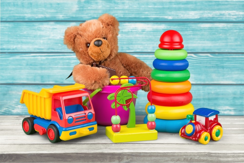 ТОП-10 игрушек, которые российские родители покупают детям на Новый год (цены, средний чек, их динамика)