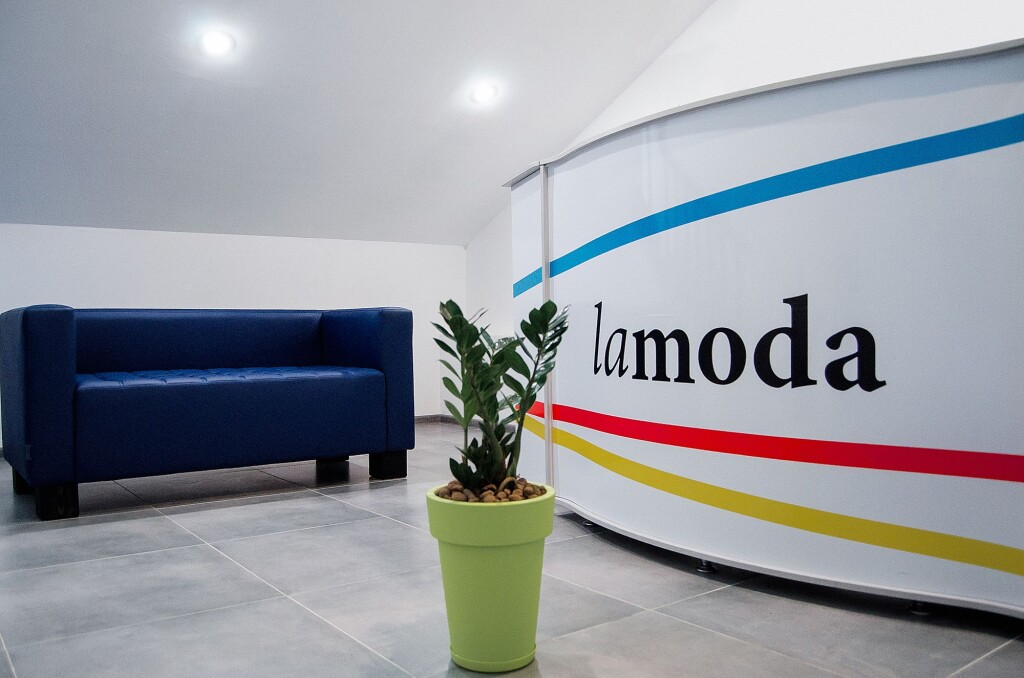 Зачем Lamoda переводит свои авто на новый вид топлива? И при чем тут "Газпром"?