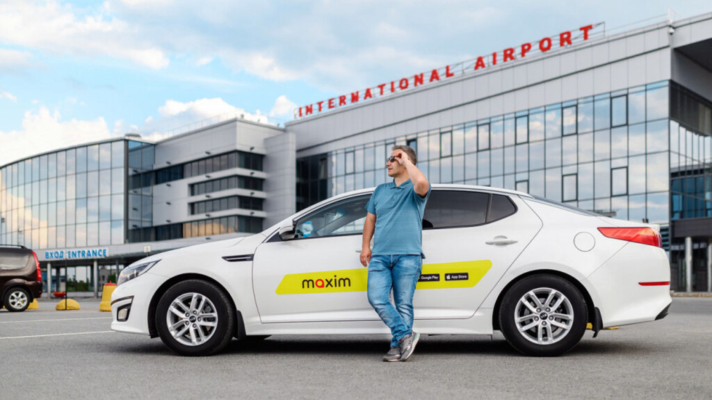 Сервис заказа такси "Максим" начал выполнять заказы в Турции. Куда можно уехать и как оплатить поездку?