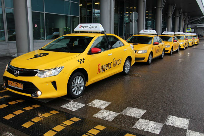 "Яндекс" договорился о скидках на новые автомобили для партнерских таксопарков