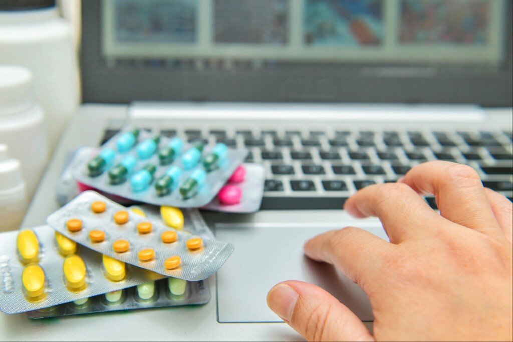 200 млн упаковок лекарств продано через Интернет после легализации онлайн-продаж
