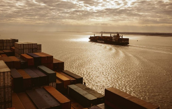 Мировой контейнерный кризис закончился - теперь не хватает грузов