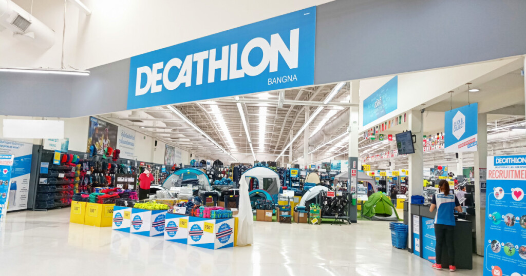 Decathlon продаст то, что осталось от его российского бизнеса. Что там есть и сколько оно может стоить?