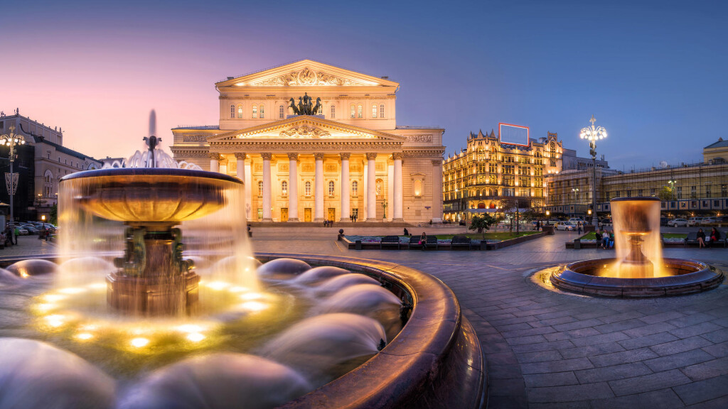 Билетным агрегаторам ограничат комиссию в московских театрах. Как это повлияет на участников рынка?