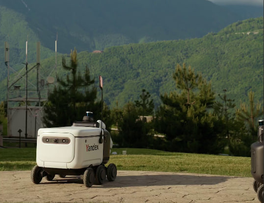 Яндекс Еда запустила доставку роботами-курьерами на сочинском курорте