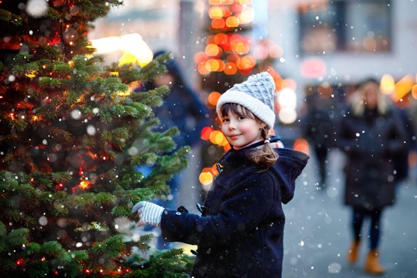 Яндекс Елки - бесплатные новогодние представления для детей курьеров и складских работников пройдут в 16 городах